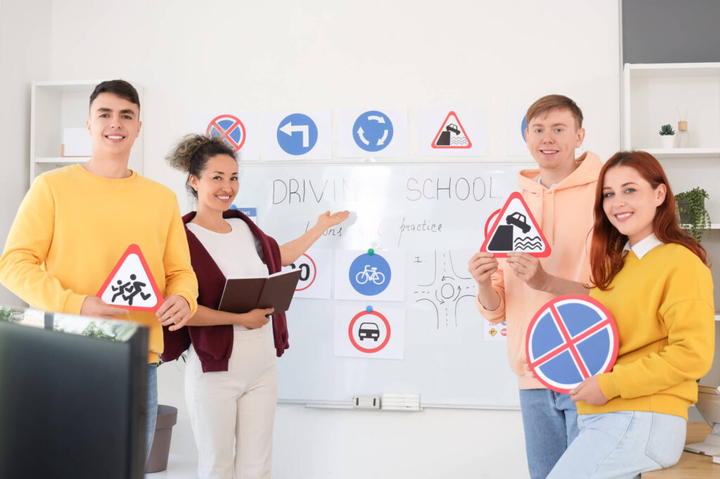 Online vs. Classroom Driver's Ed Pros and Cons