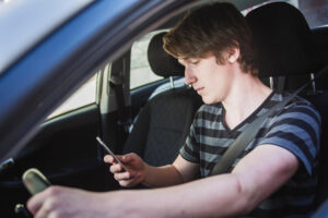 The Dangers of Texting and Driving for Teen Drivers